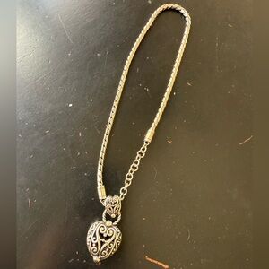 Elegant Silver Pendant Necklace